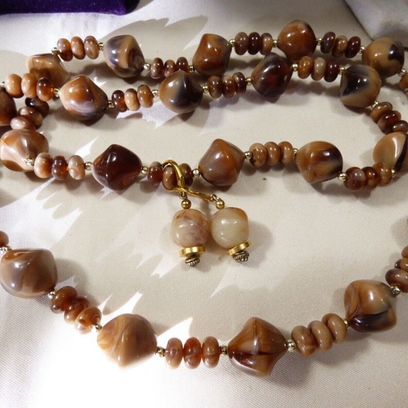 Vintage Retro lot of 7 Multi Color fashion strands Necklaces Trifari long - Picture 3 of 11